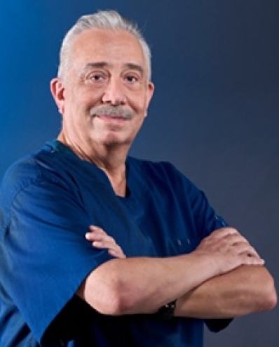 Dr. Raúl Macedo Cué